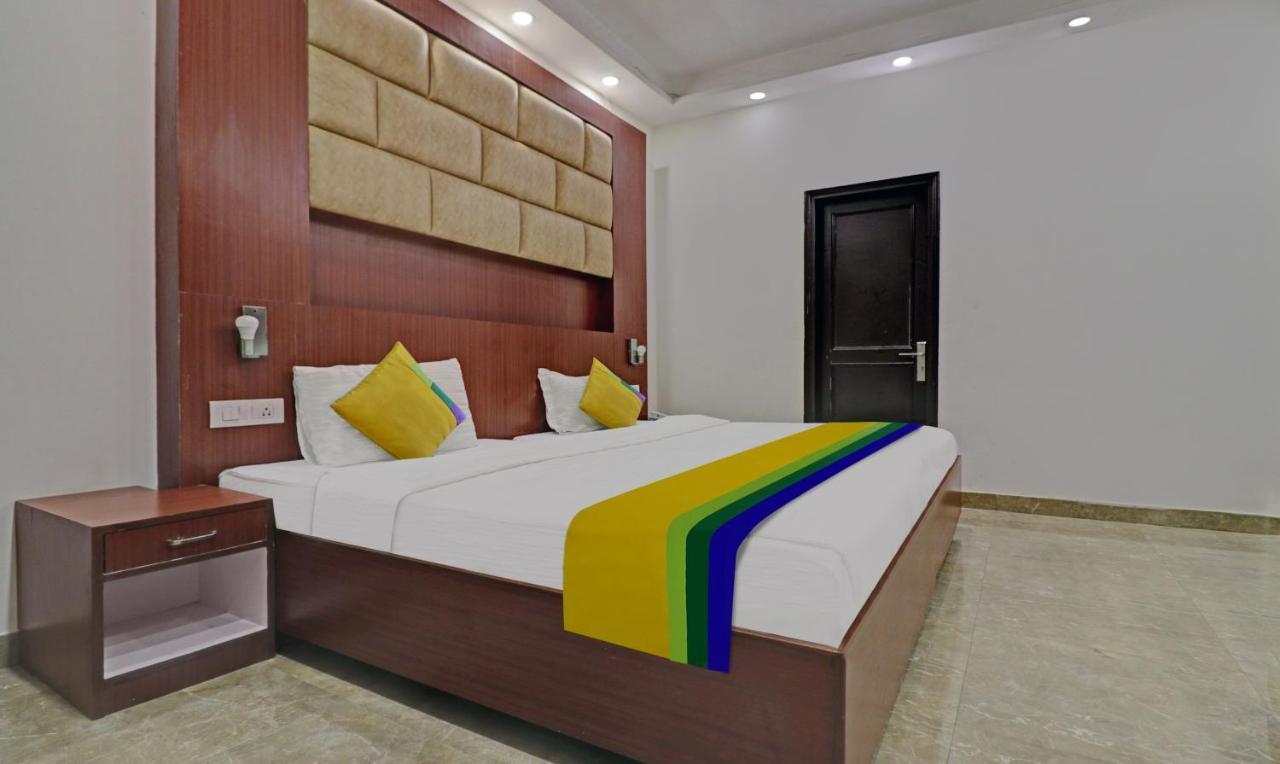 Itsy Hotels Hamlets Stay Noida Extérieur photo