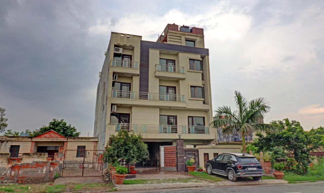 Itsy Hotels Hamlets Stay Noida Extérieur photo